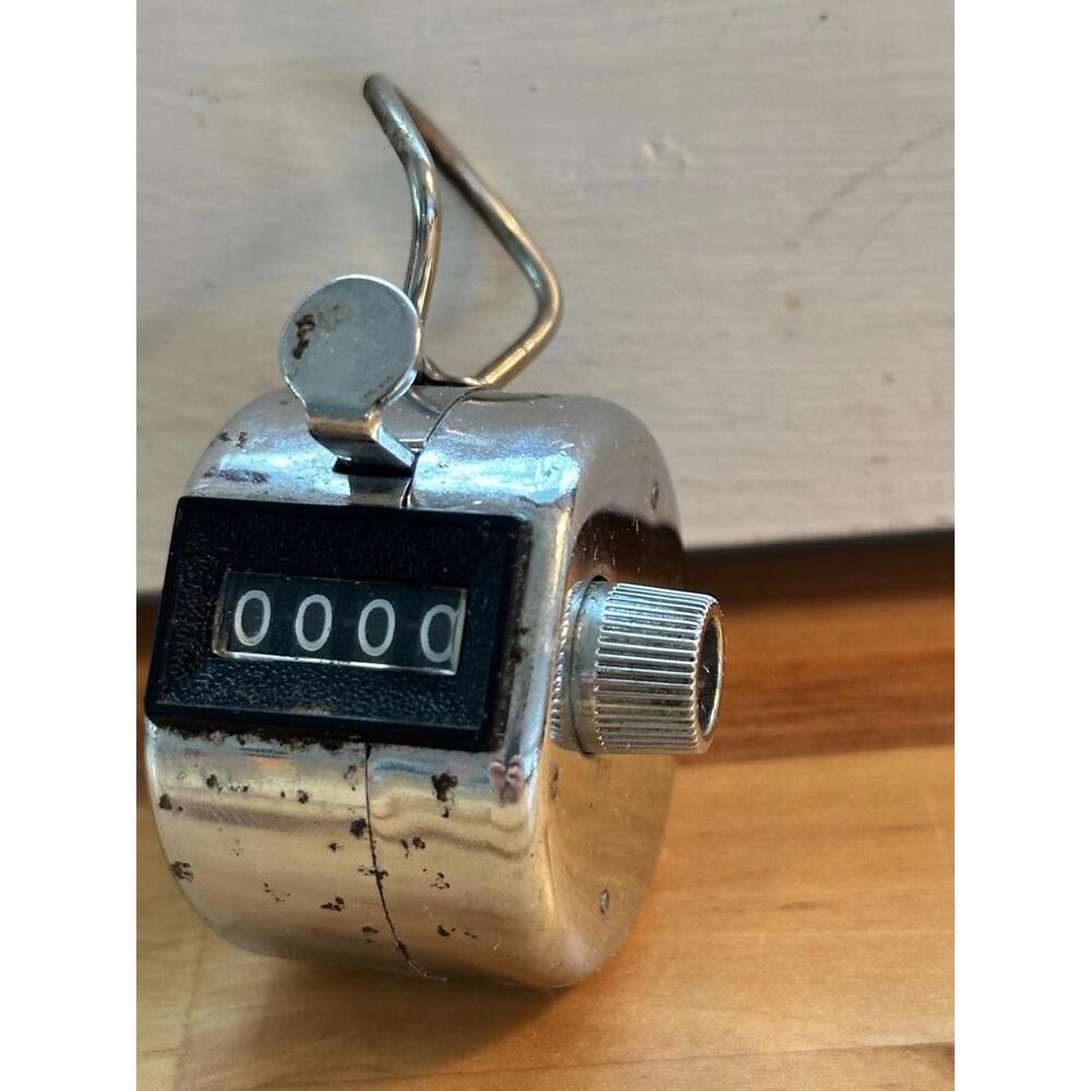 Vintage Handheld 4 Digit Mechanical Tally Hand Counter Works Silver Tally 1